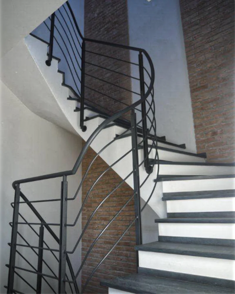 scale-metalliche-per-interni-esterni-reggio-emilia